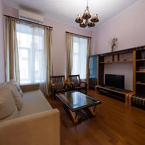 Apartment U Ermitazha, Saint Petersburg